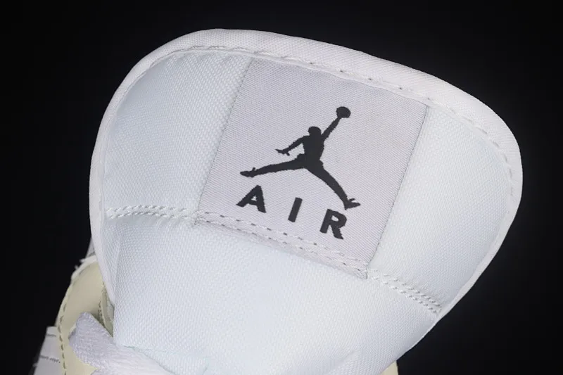 All categories Air Jordan Jordan series basketball shoes Air Jordan 1 Mid Air Jordan 1 Mid AJ1 Joe 1 white apricot milk coconut cream China basketball shoes BQ6472-121
